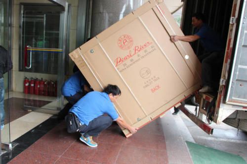 法库钢琴贵重工艺品无忧运